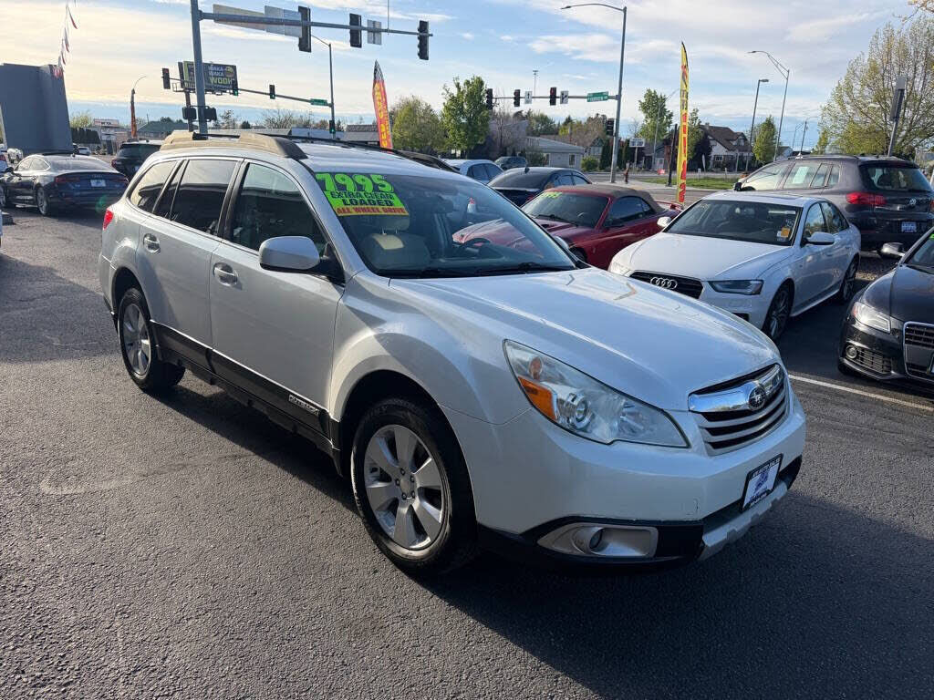 2010 SUBARU Outback
