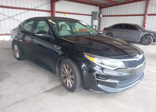 2017 KIA Optima