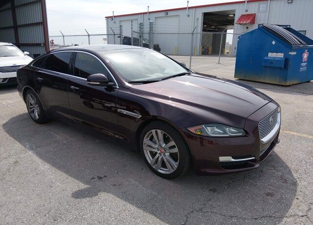 2016 JAGUAR XJ