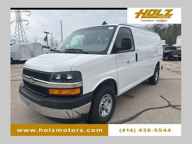 2021 CHEVROLET Express
