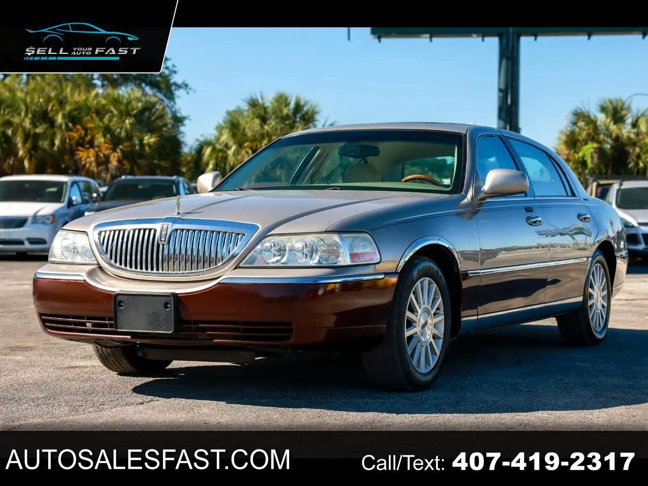 2003 LINCOLN Town Car