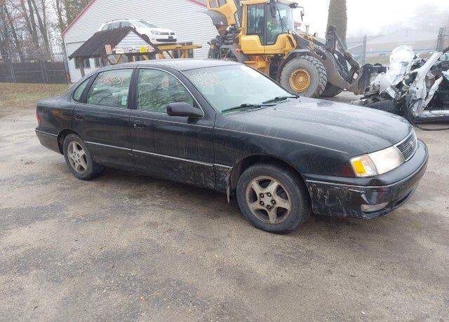 1999 TOYOTA Avalon