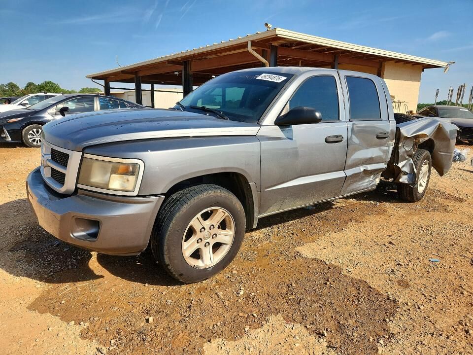 2010 DODGE Dakota