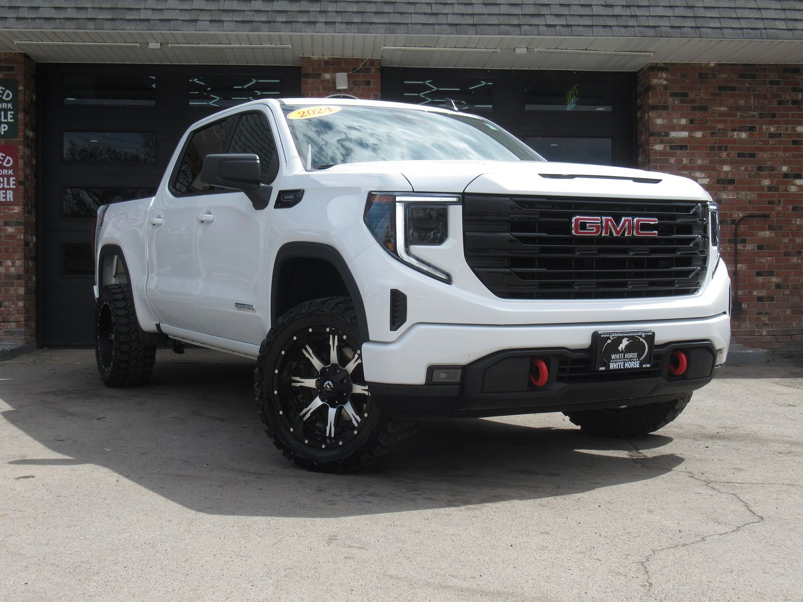 2024 GMC Sierra
