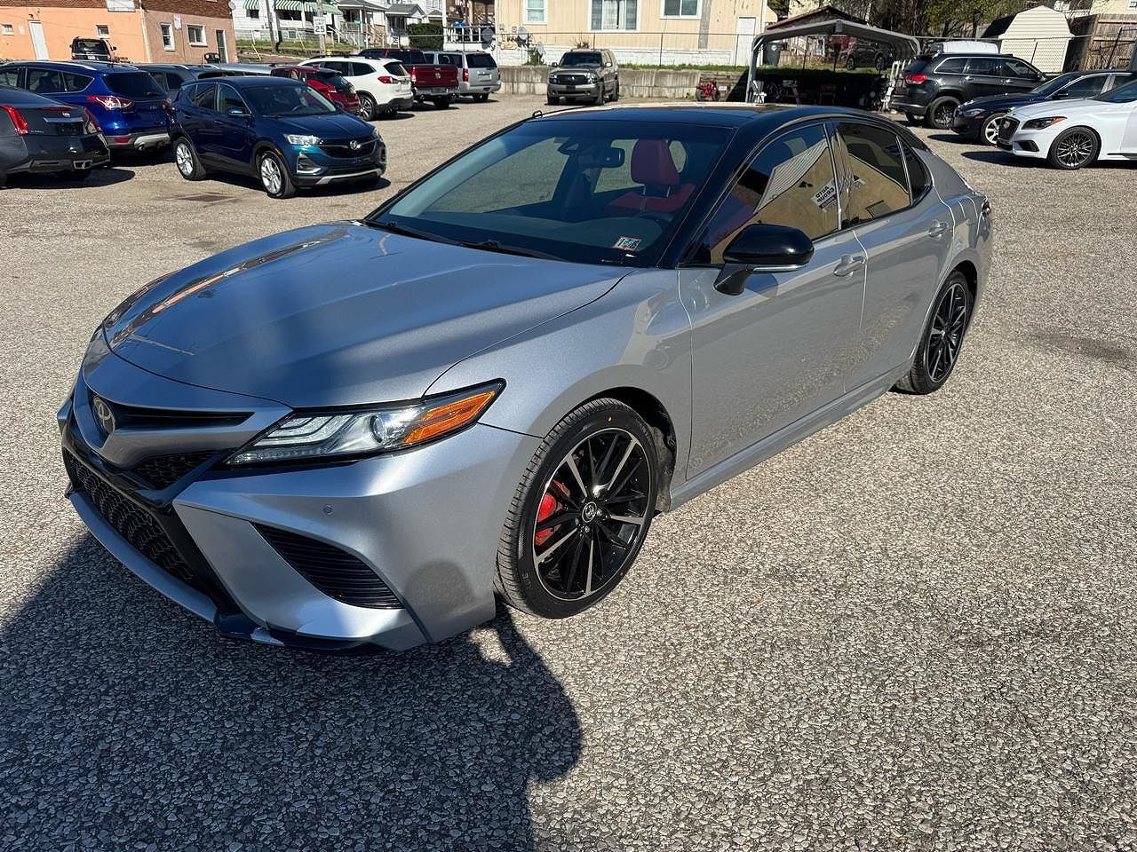 2018 TOYOTA Camry