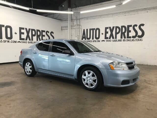 2013 DODGE Avenger