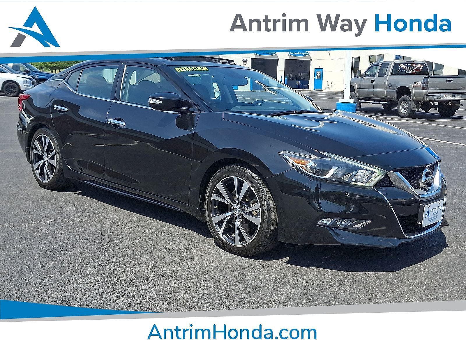 2017 NISSAN Maxima
