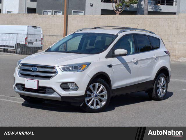 2017 FORD Escape