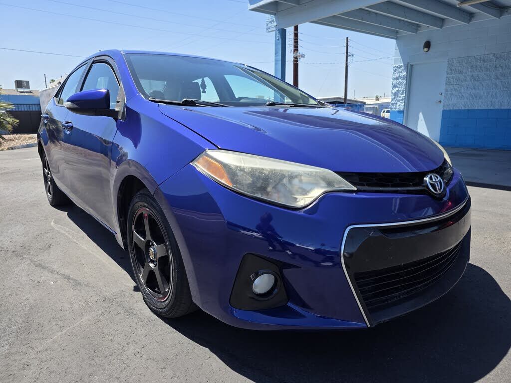 2016 TOYOTA Corolla