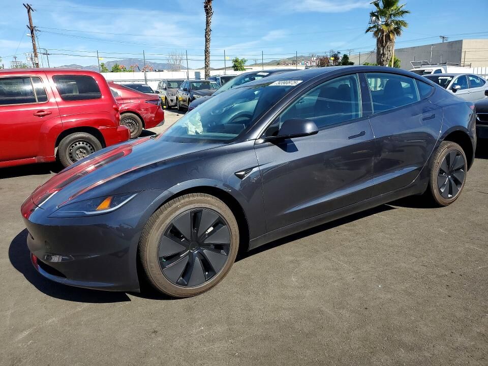 2026 TESLA Model 3