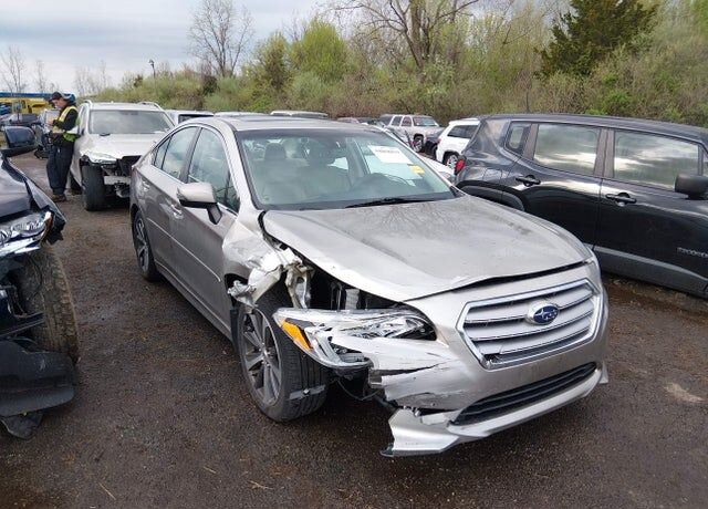 2017 SUBARU Legacy