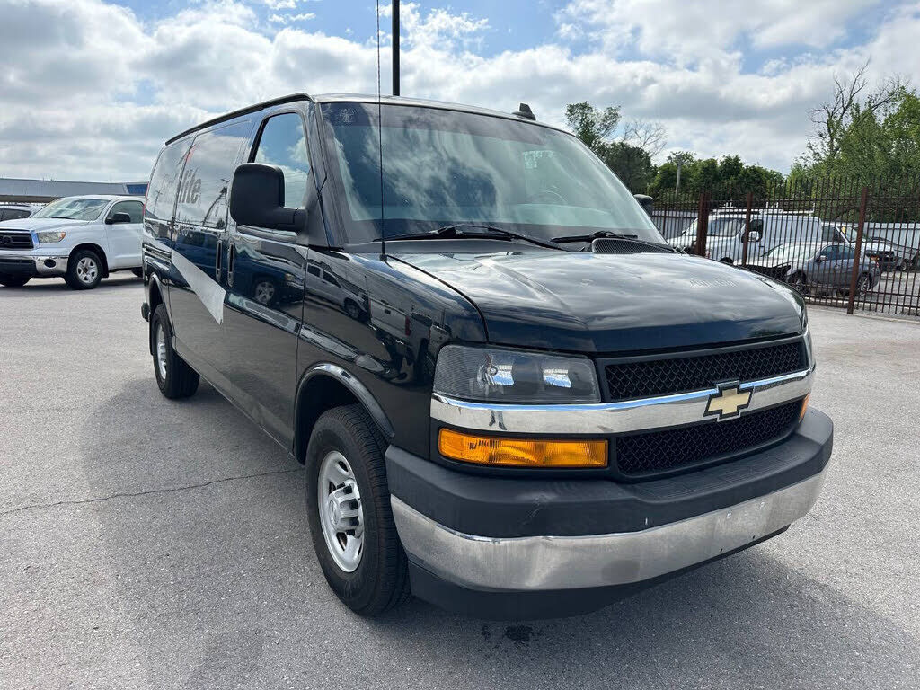 2018 CHEVROLET Express
