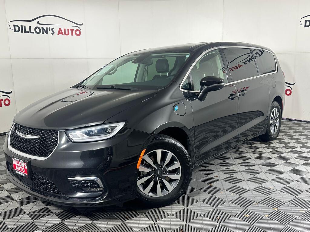 2023 CHRYSLER Pacifica