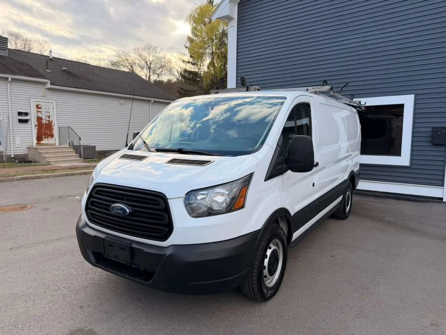 2019 FORD Transit