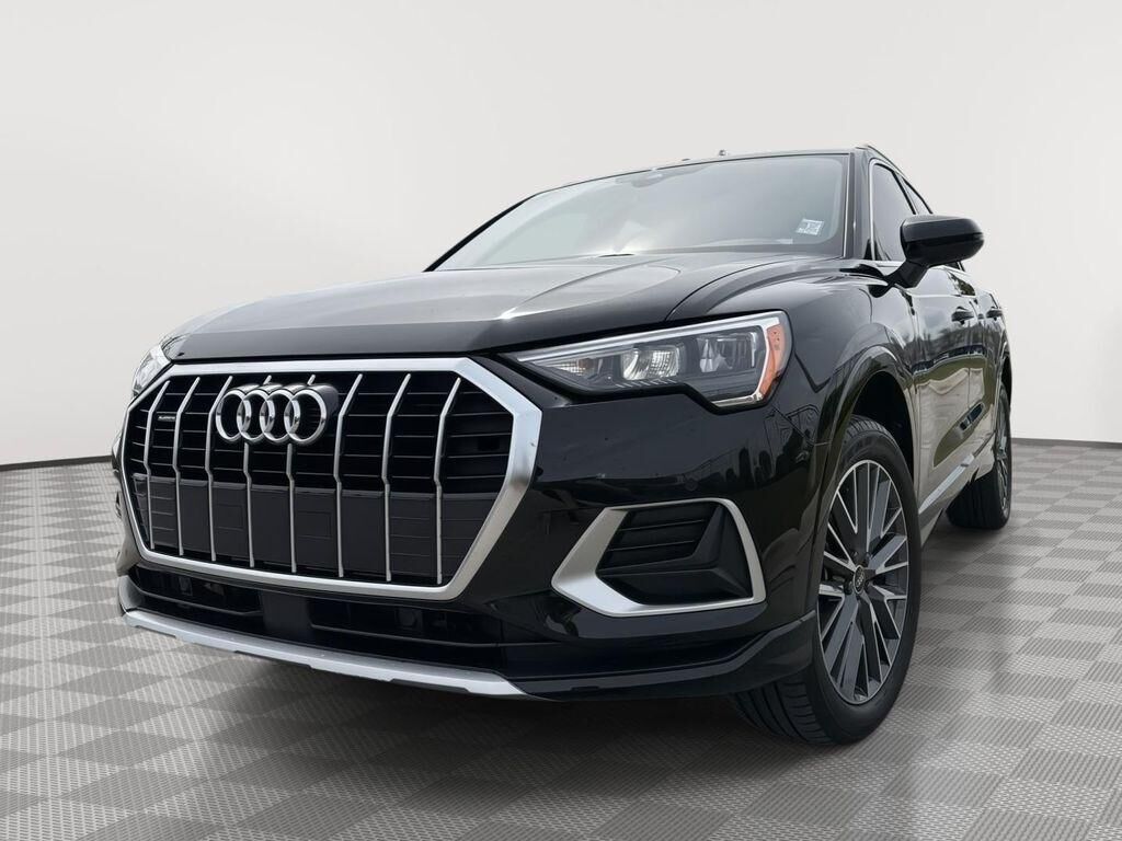 2022 AUDI Q3