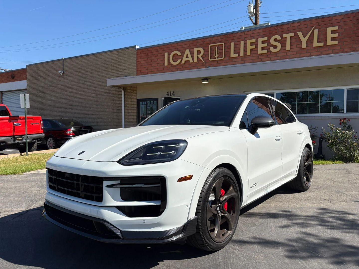 2025 PORSCHE Cayenne