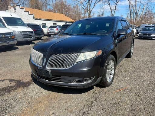 2013 LINCOLN MKT