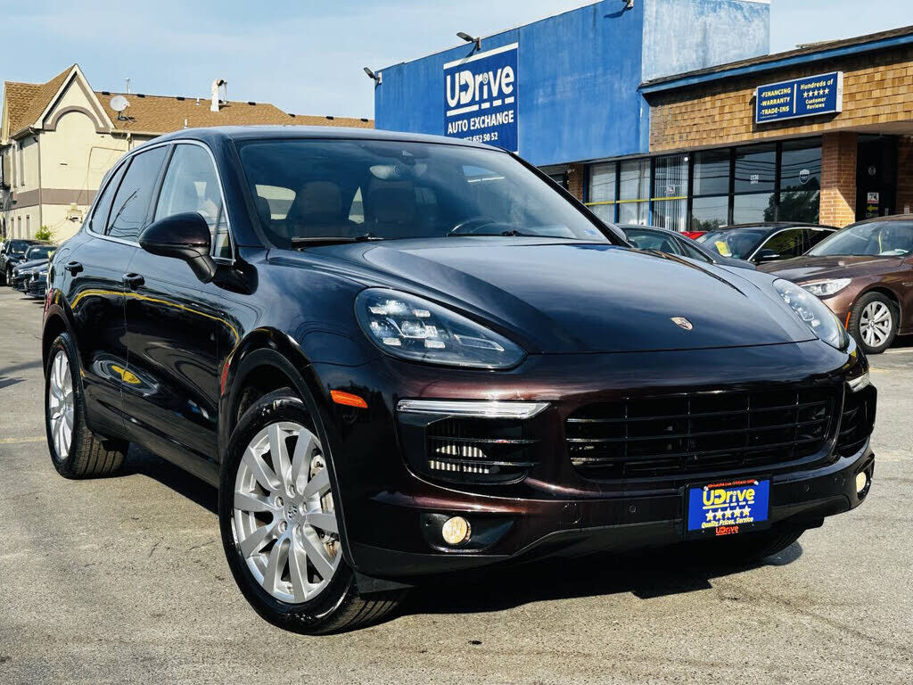 2016 PORSCHE Cayenne