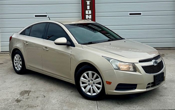 2011 CHEVROLET Cruze