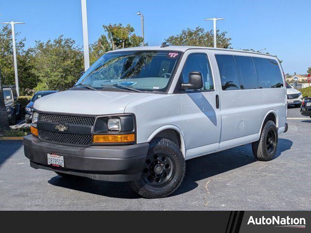 2017 CHEVROLET Express