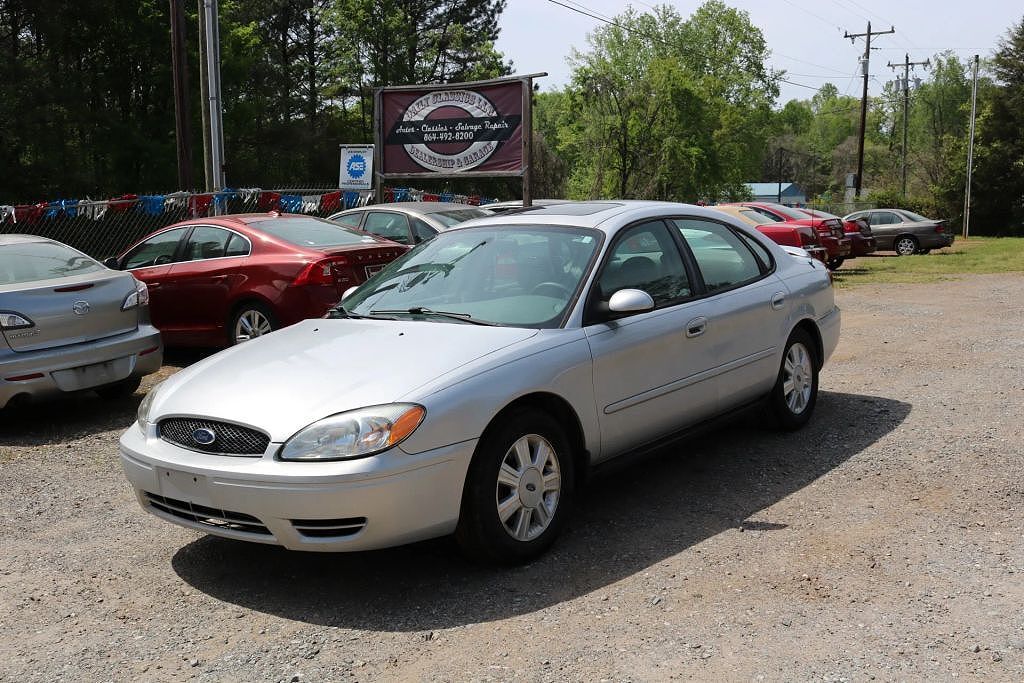 2007 FORD Taurus