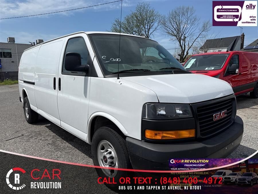 2023 GMC Savana