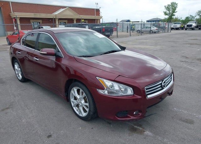 2012 NISSAN Maxima