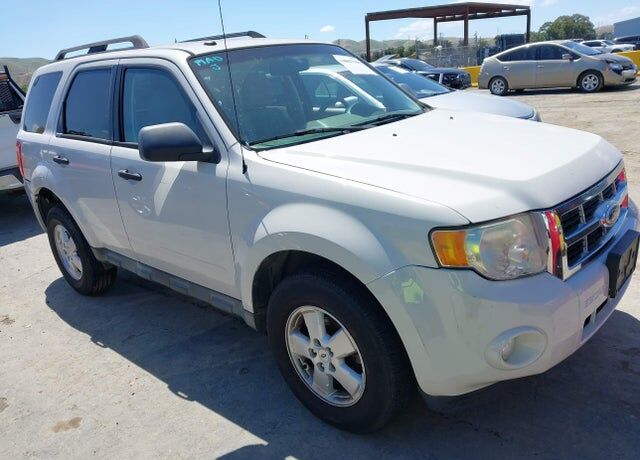 2010 FORD Escape
