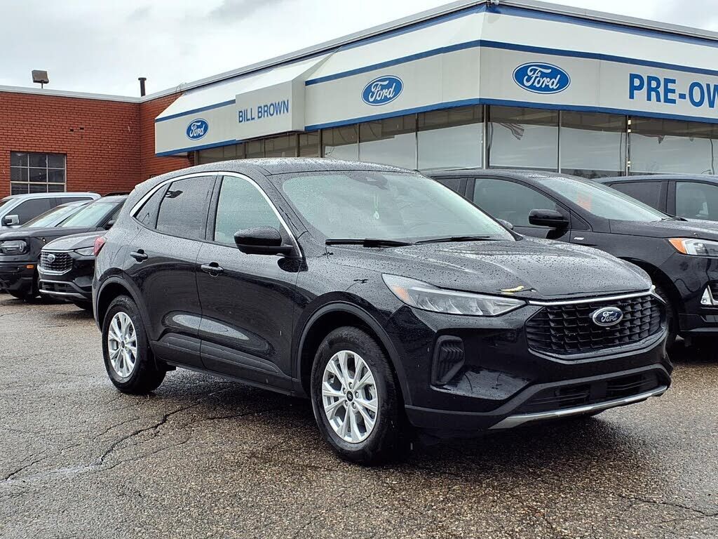 2023 FORD Escape