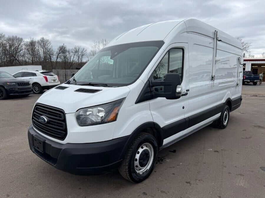 2019 FORD Transit