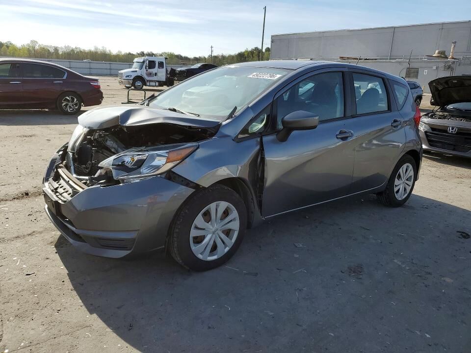 2017 NISSAN Versa