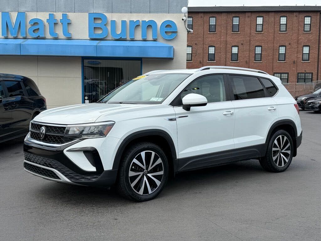 2022 VOLKSWAGEN Taos