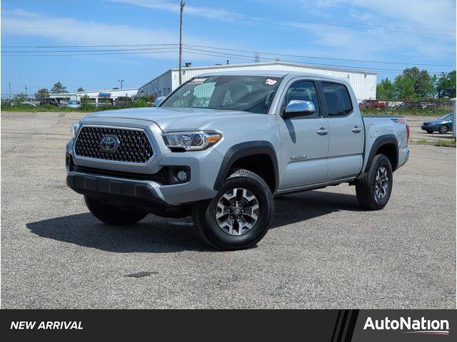 2018 TOYOTA Tacoma