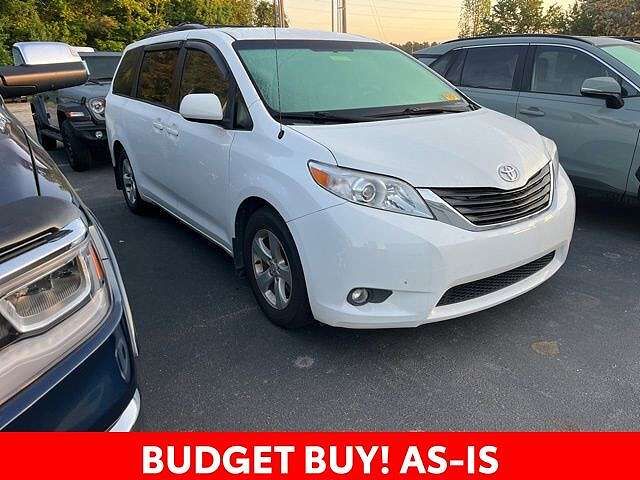 2013 TOYOTA Sienna