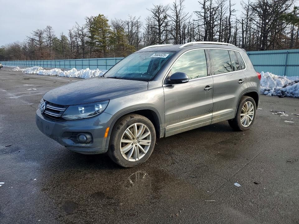 2014 VOLKSWAGEN Tiguan