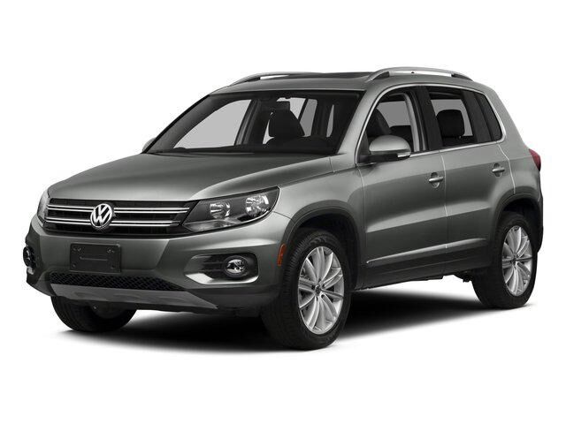 2016 VOLKSWAGEN Tiguan