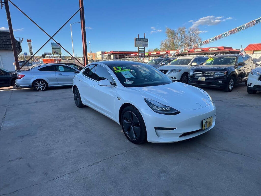 2019 TESLA Model 3