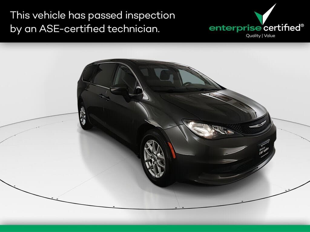 2023 Chrysler Voyager