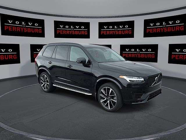 2023 VOLVO XC90