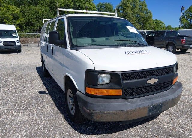 2012 CHEVROLET Express