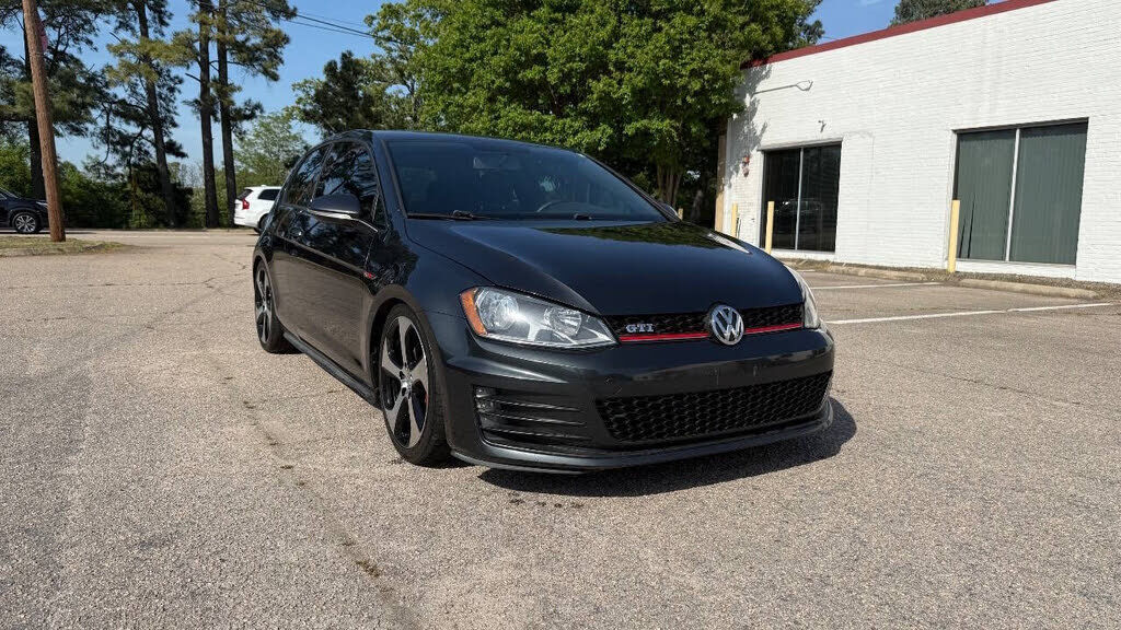 2016 VOLKSWAGEN Golf GTI