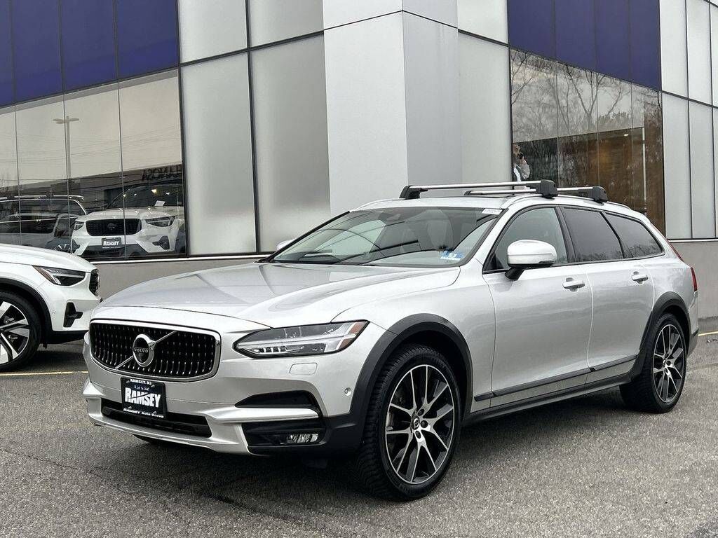 2018 VOLVO V90CC