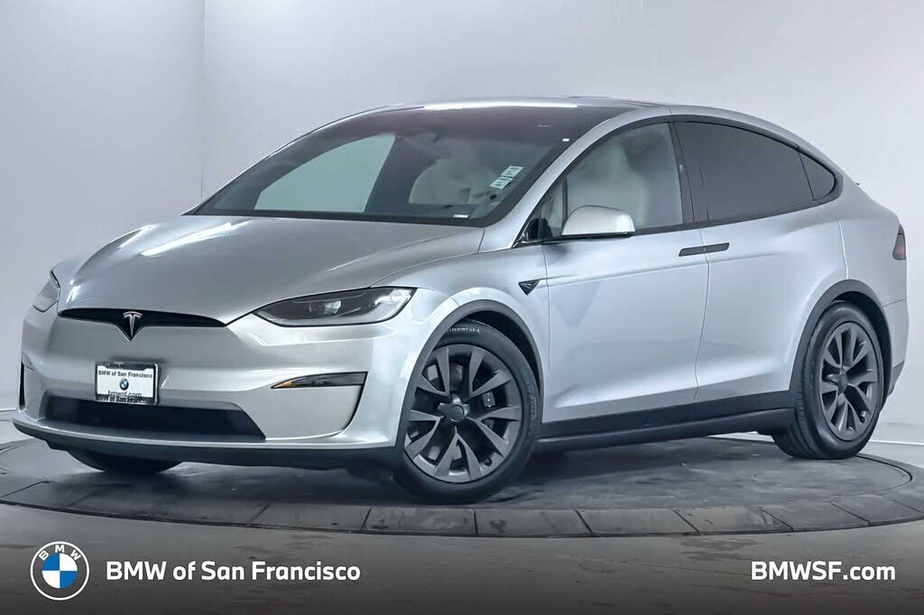2024 TESLA Model X