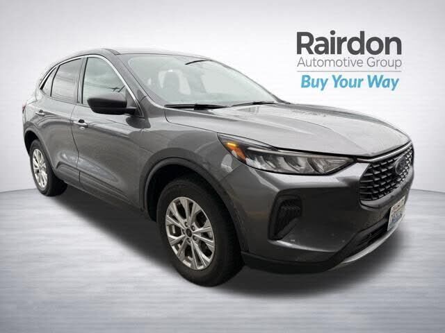 2024 FORD Escape