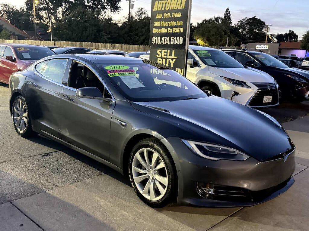 2017 TESLA Model S