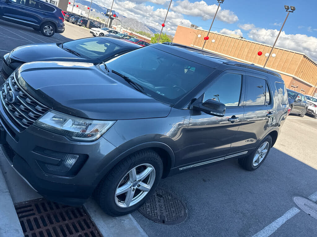 2016 FORD Explorer