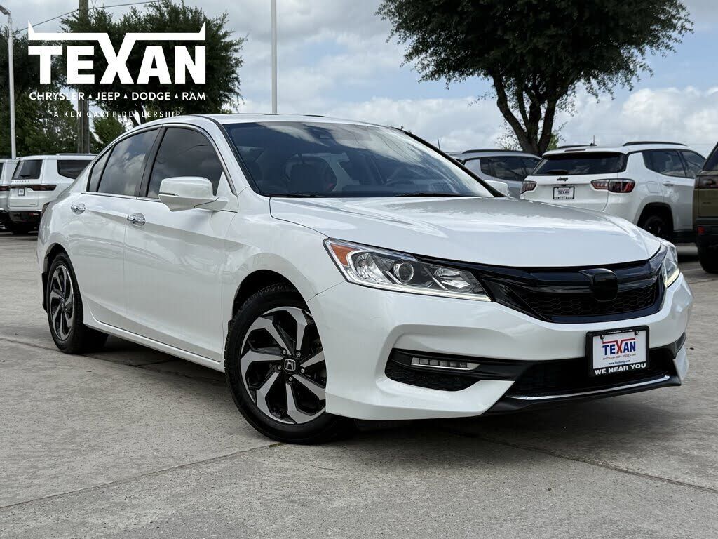 2017 HONDA Accord