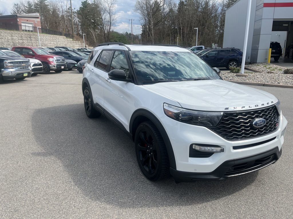 2021 FORD Explorer