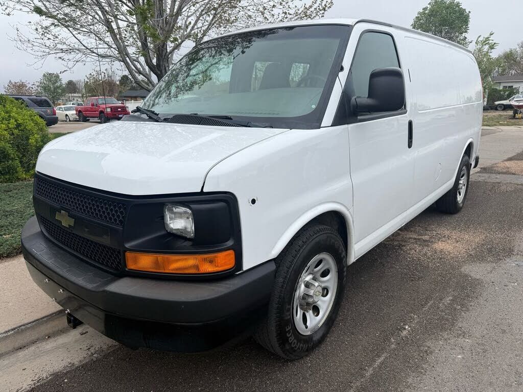 2013 CHEVROLET Express