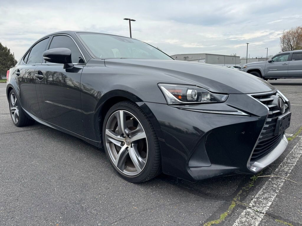 2017 LEXUS IS